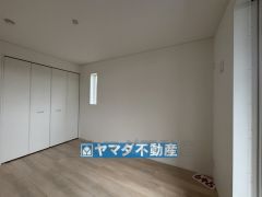 2階洋室6帖のお部屋です。