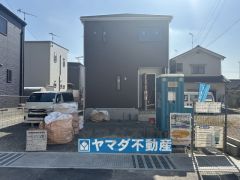 1号棟ケイミュー外壁は汚れが付きにくい効果を併せ持つ特徴があります。