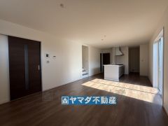 17帖の広々リビング