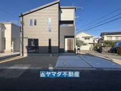 2号棟ケイミュー外壁は汚れが付きにくい効果を併せ持つ特徴があります。