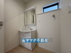 三面鏡タイプの洗面台