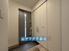 玄関には大容量のシューズボックス