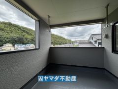 屋根があるので急な雨でも安心ですね