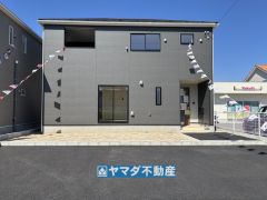 1号棟ケイミュー外壁は汚れが付きにくい効果を併せ持つ特徴があります。