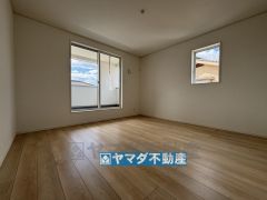 2階洋室8帖のお部屋です。