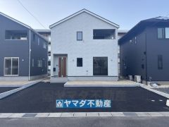 2号棟ケイミュー外壁は汚れが付きにくい効果を併せ持つ特徴があります。