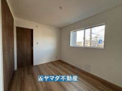 2階洋室6帖のお部屋です。