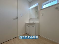 三面鏡タイプの洗面台