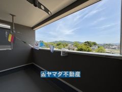 屋根があるので急な雨でも安心ですね