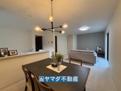 日用品の整理に便利なリビング収納