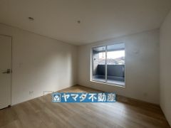 2階洋室のお部屋です