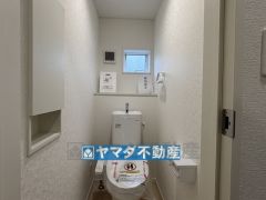 お掃除ラクラク節水トイレ