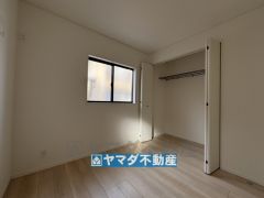 4.5帖の洋室のお部屋です。