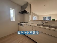 キッチンからご家族との会話ができますね。