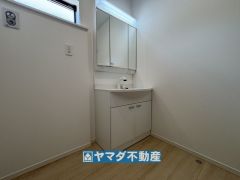 三面鏡タイプの洗面台