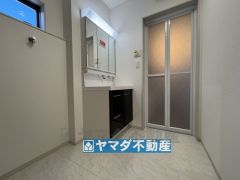 三面鏡タイプの洗面台