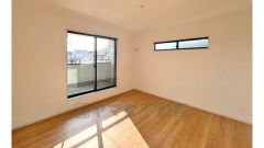 2階洋室8帖のお部屋です。