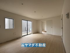 リビングの広さに加えて和室の入り口を開放すればさらに広々とした空間になります