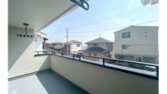 屋根があるので急な雨でも安心ですね