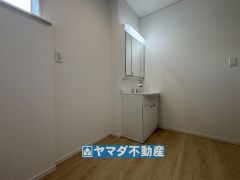 三面鏡タイプの洗面台