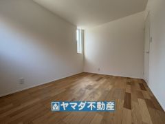 2階洋室6帖のお部屋です。