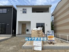 2号棟ケイミュー外壁は汚れが付きにくい効果を併せ持つ特徴があります。