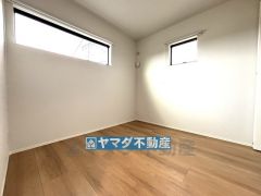 2階洋室6帖のお部屋です。