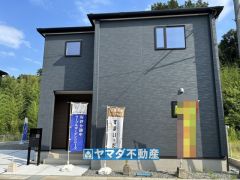 2号棟ケイミュー外壁は汚れが付きにくい効果を併せ持つ特徴があります。
