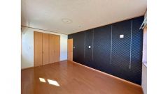 洋室9.2帖のお部屋です。