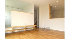 日当たりの良い18.7帖のリビング