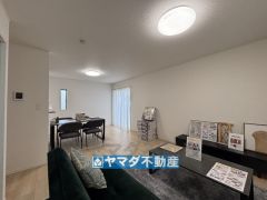 別角度からのリビング