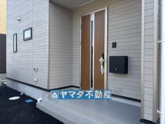 玄関横にはポストが設置