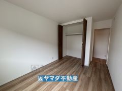 2階洋室のお部屋です
