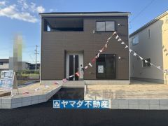 4号棟ケイミュー外壁は汚れが付きにくい効果を併せ持つ特徴があります。