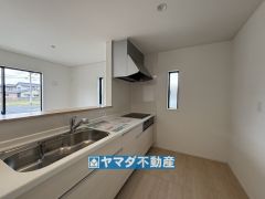 キッチンからご家族との会話ができますね。