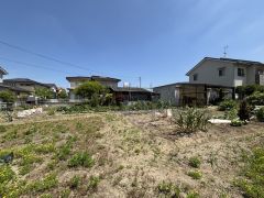西側の畑とセット販売（292.16平方メートル）