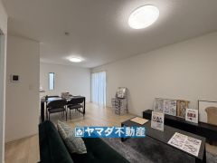 別角度からのリビング