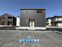 3号棟ケイミュー外壁は汚れが付きにくい効果を併せ持つ特徴があります。