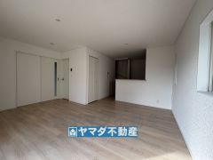 16.2帖のリビングには収納棚が完備