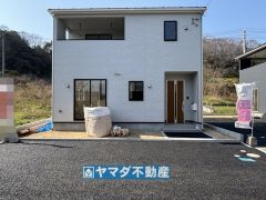5号棟ケイミュー外壁は汚れが付きにくい効果を併せ持つ特徴があります。
