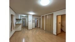 17帖の日当たりの良いリビング