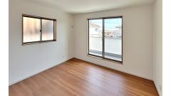 2階洋室のお部屋です。