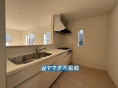 キッチンからご家族との会話ができますね。