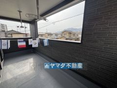 屋根があるので急な雨でも安心ですね