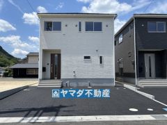 4号棟ケイミュー外壁は汚れが付きにくい効果を併せ持つ特徴があります。