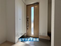 玄関には大容量の収納