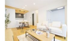 リビングの広さに加えて和室の入り口を開放すればさらに広々とした空間になります