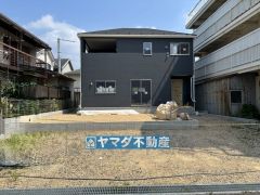 1号棟ケイミュー外壁は汚れが付きにくい効果を併せ持つ特徴があります。