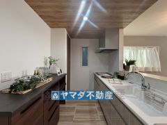 キッチンからご家族との会話ができますね。