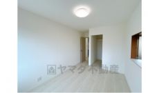 リフォーム済　1階洋室6帖のお部屋です。